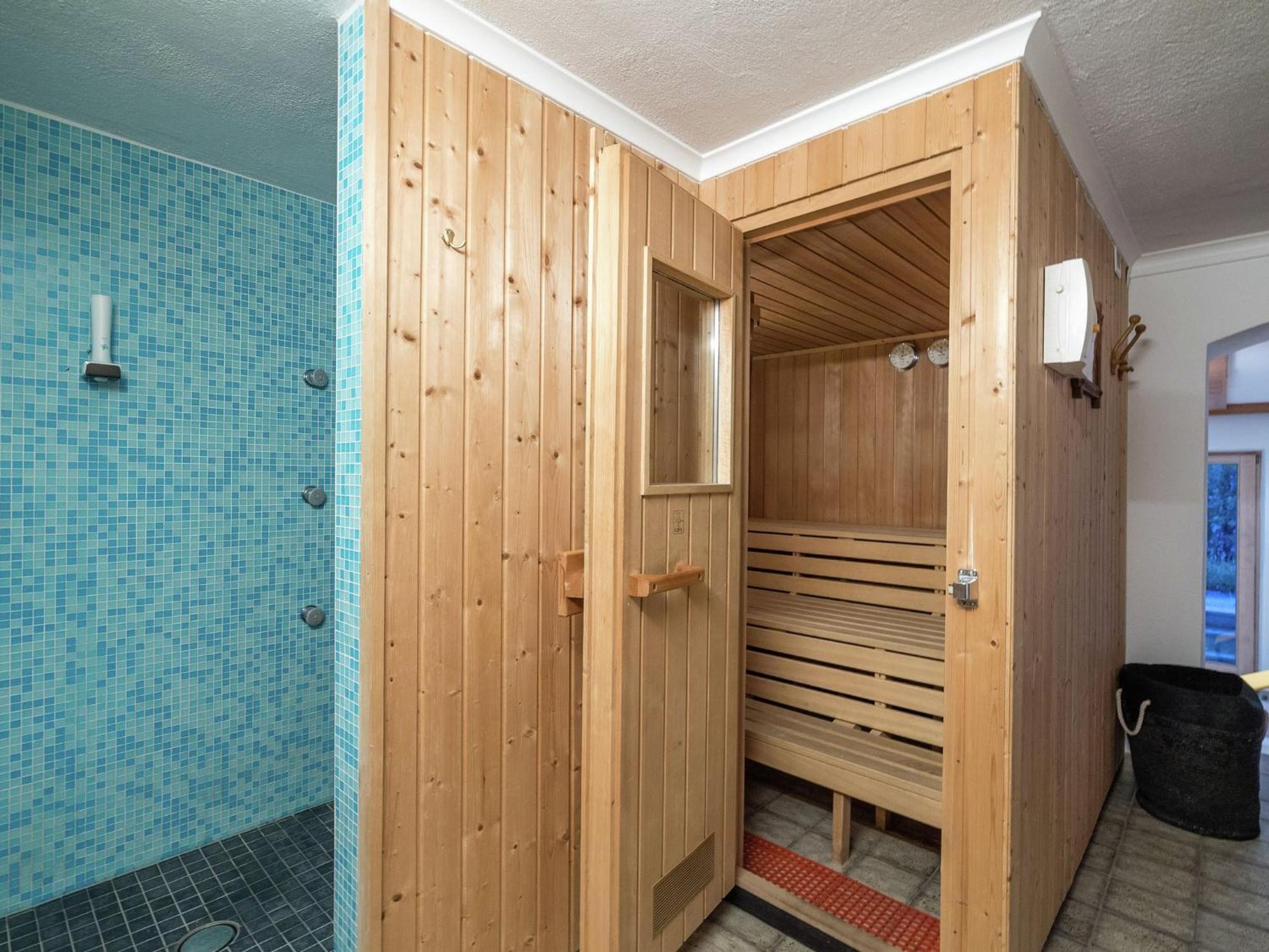 Chalet In Koenigsleiten Near Ski Area With Sauna Konigsleiten Bagian luar foto